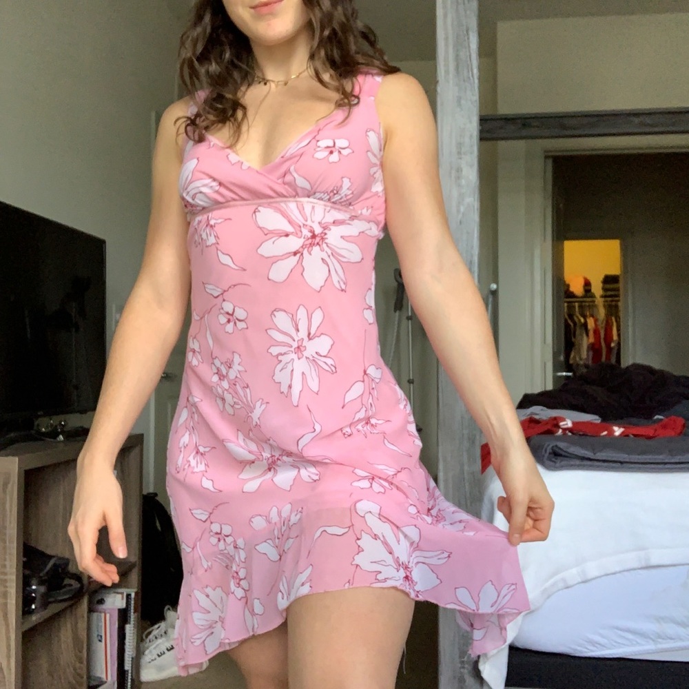 🌸💫Floral Throwback Dress💫🌸